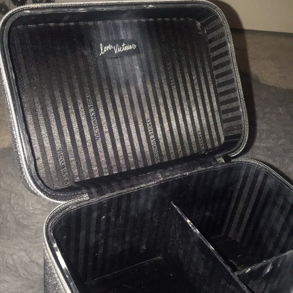 Victoria's Secret Makeup Case sparkly train case hard bag travel makeup skincare - Picture 3 of 3